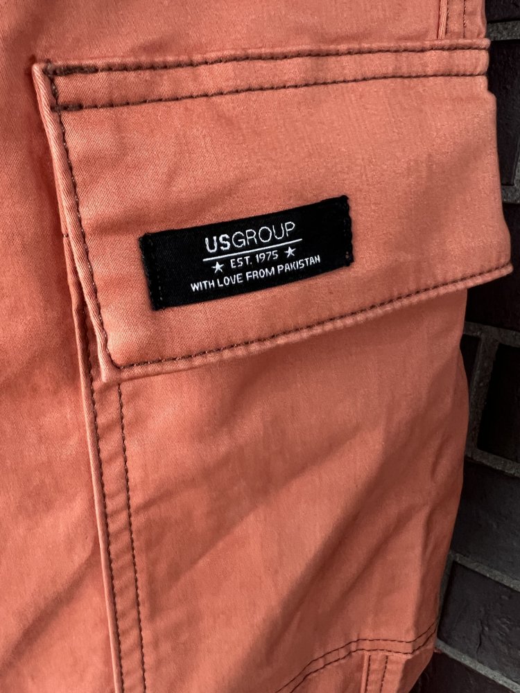US Group est .1975 trousers