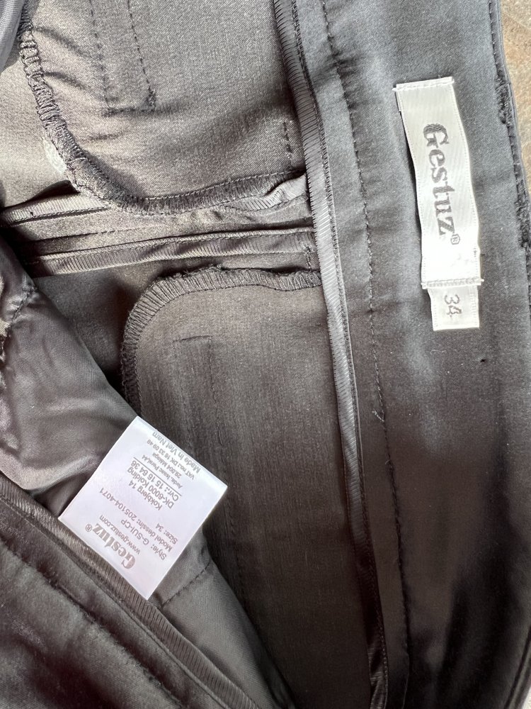 Gestuz black skinny pants