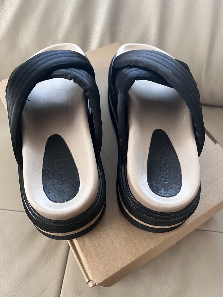 Inuovo Platform mules