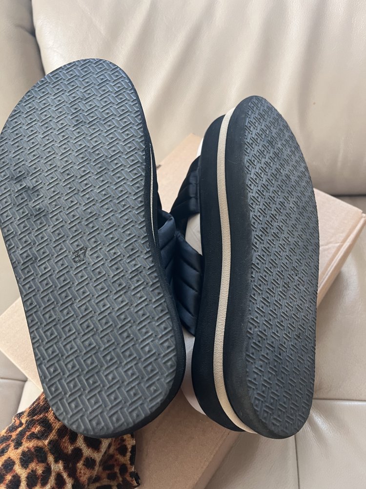 Inuovo Platform mules