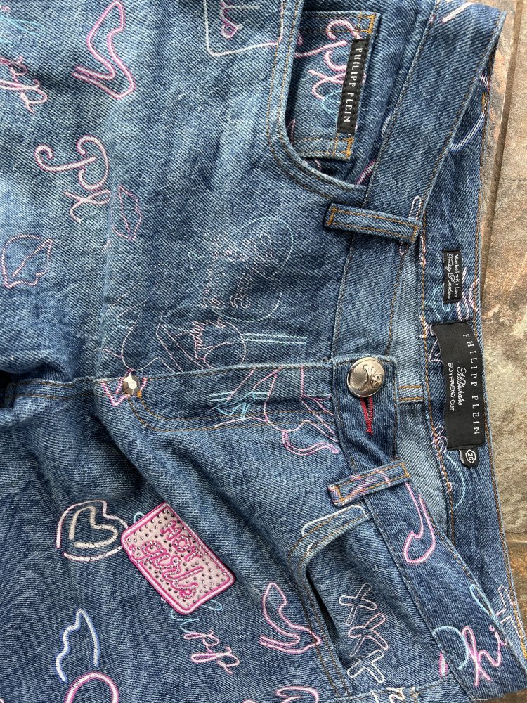 Philipp Plein Milkshake Boyfriend cut Delfi