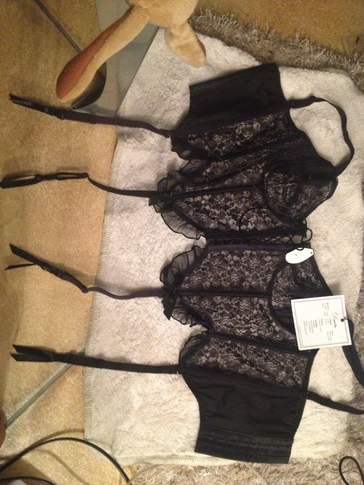 Korsett mit Strapse schwarz Spitze NEU von LR