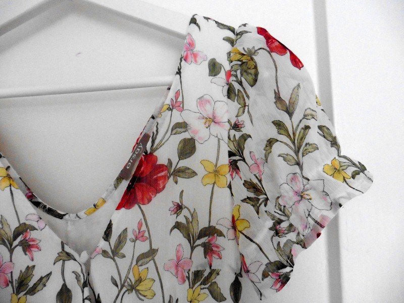 langes Kleid mit Blumenmuster in Gr. 34