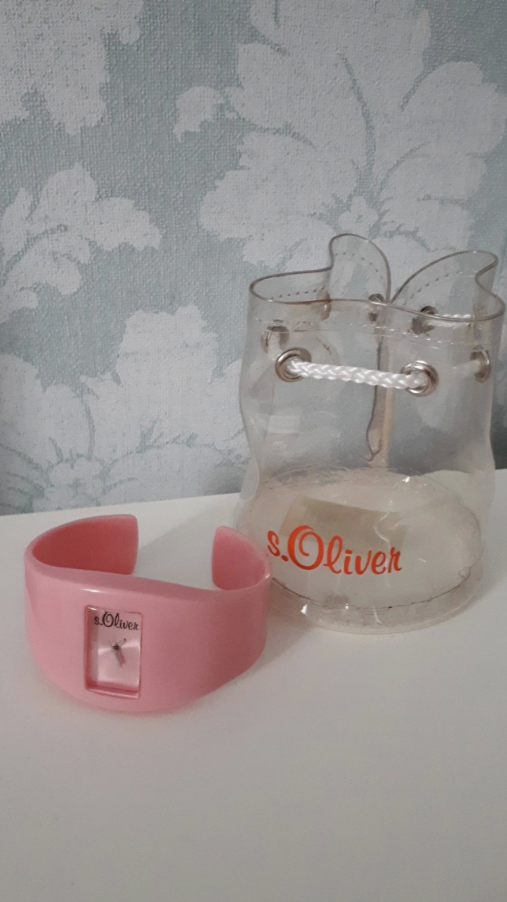 Süße Uhr von s.Oliver in rosa