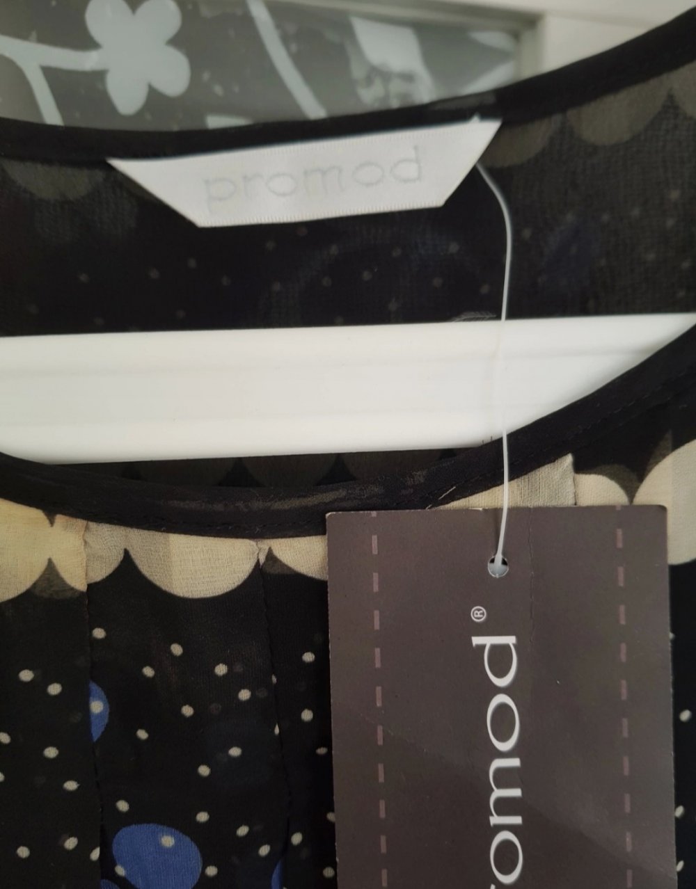 Kleid in schwarz/blau/beige 