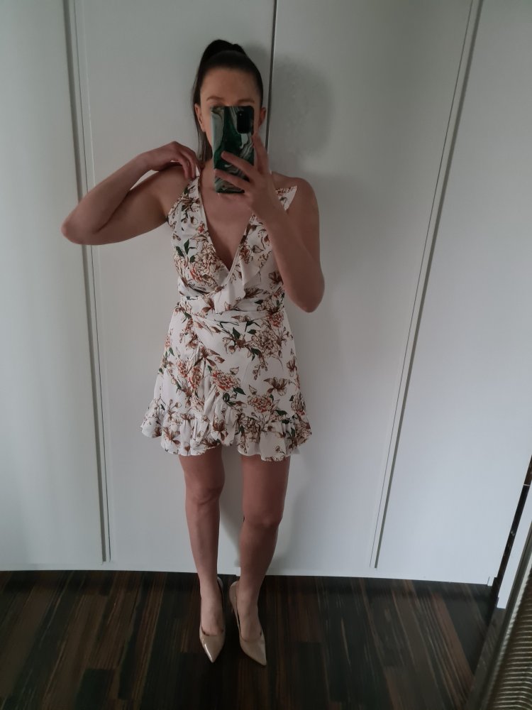 Kleid in wickelkleid optik von Ivivi. Neu. Mit Etikett 