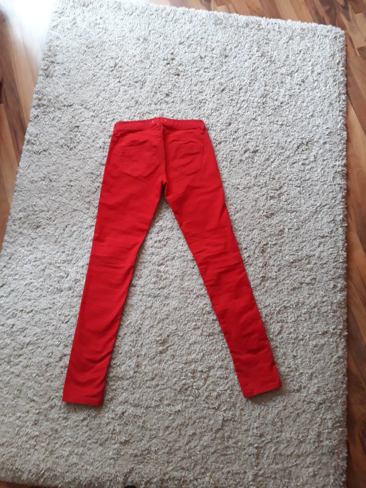 Knallrote Skinny-Jeans