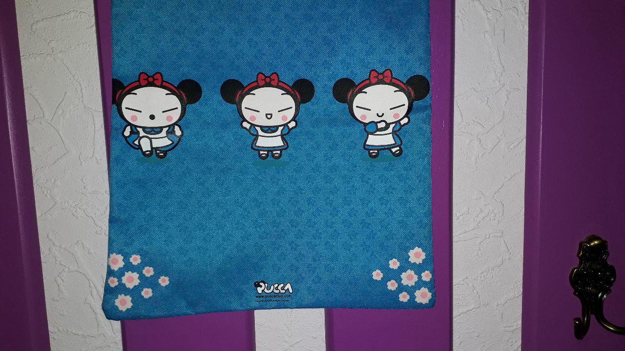 Hellblaue Tasche mit Pucca Design