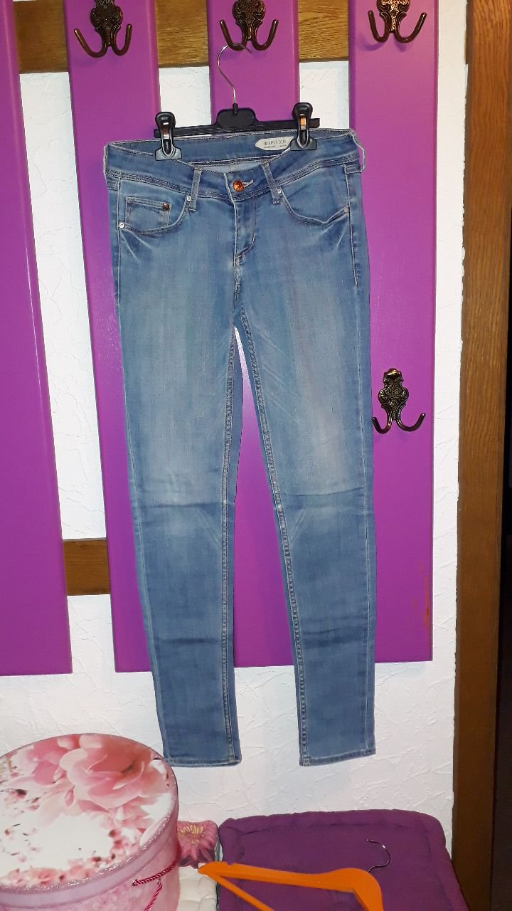 Hellblaue Skinny Jeans von H&M