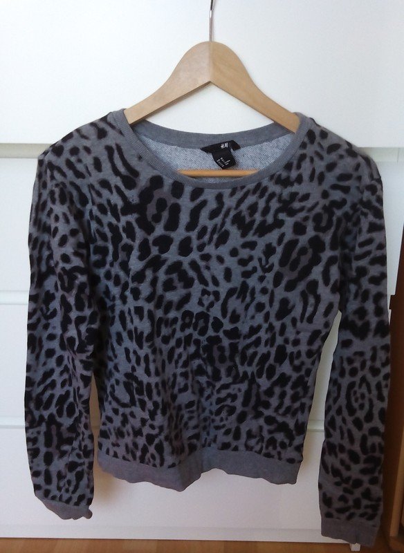 NEU SWEATER LONGSLEEVE PULLOVER OBERTEIL MUSTER LEOOPTIK 34/XS LANGÄRMLIG