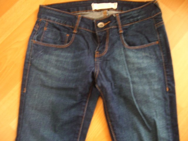 ZARA RÖHRENJEANS RÖHRENHOSE GR.36 DENIM SKINNY DARKBLUE WASCHUNGEN