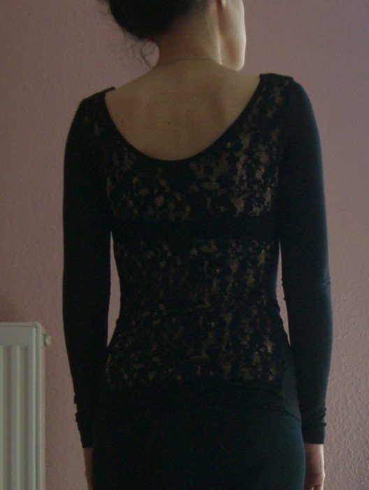 NEU LONGSLEEVE SPITZENRÜCKEN ASOS/BERSHKA GR. S/26 OBERTEIL SCHULTERFREI 