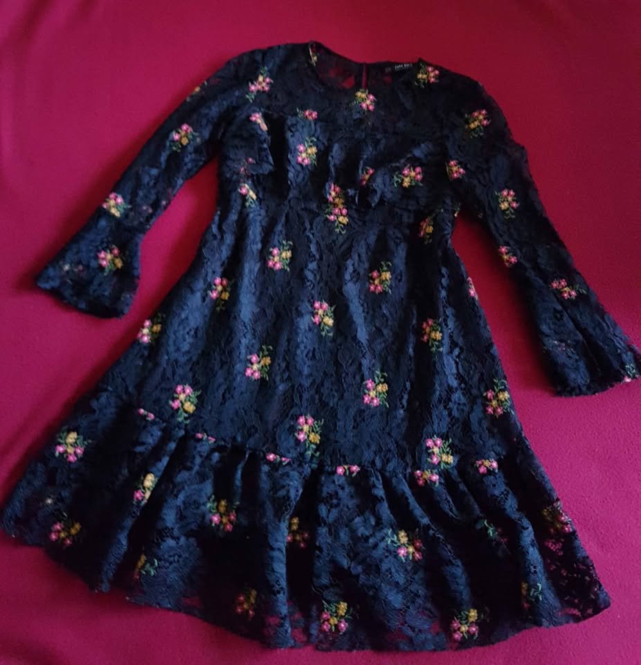 Wunderschönes Kleid Zara gr xs NEU