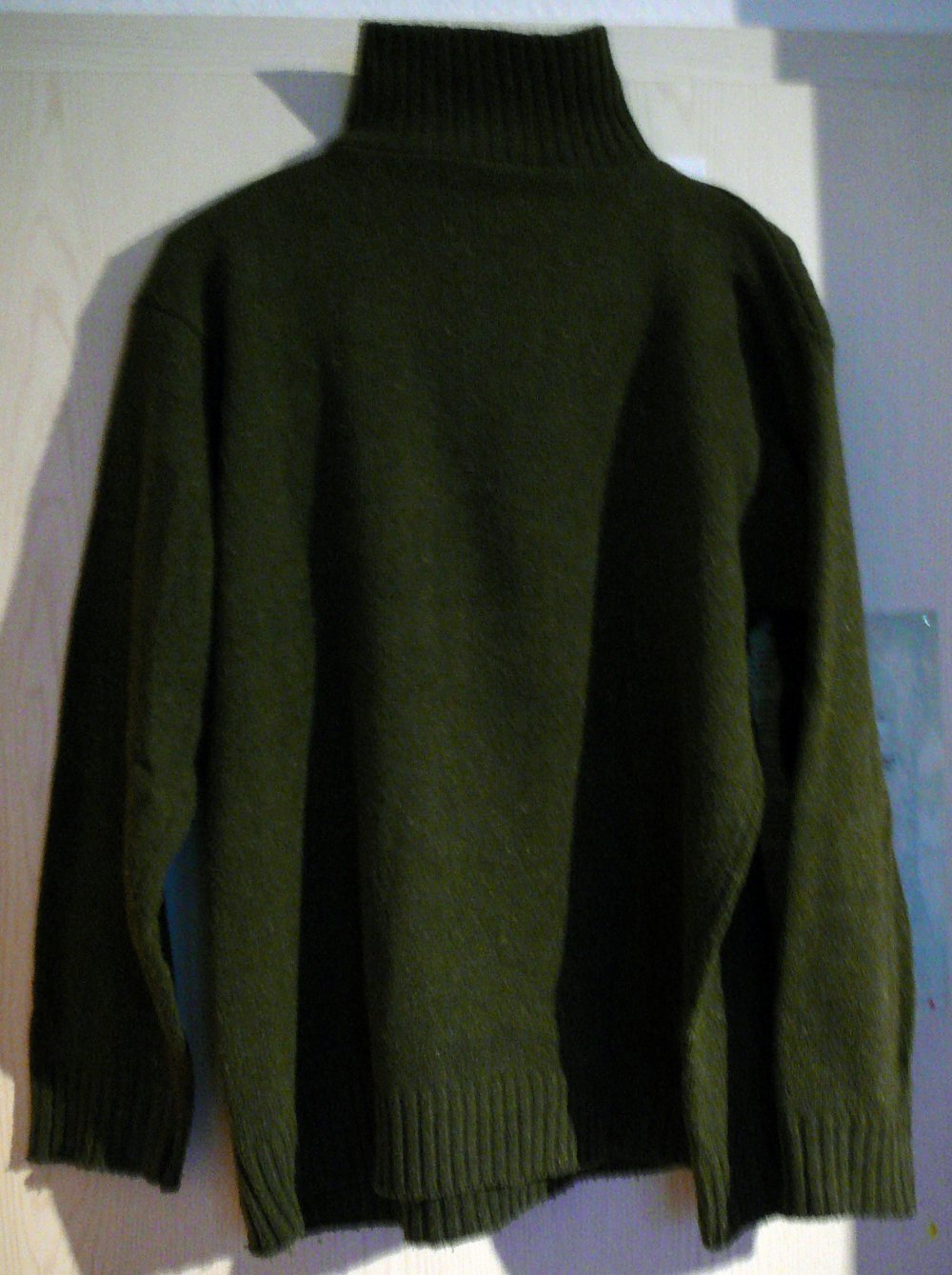 Grüner Pullover Kragen mit Reißverschluss