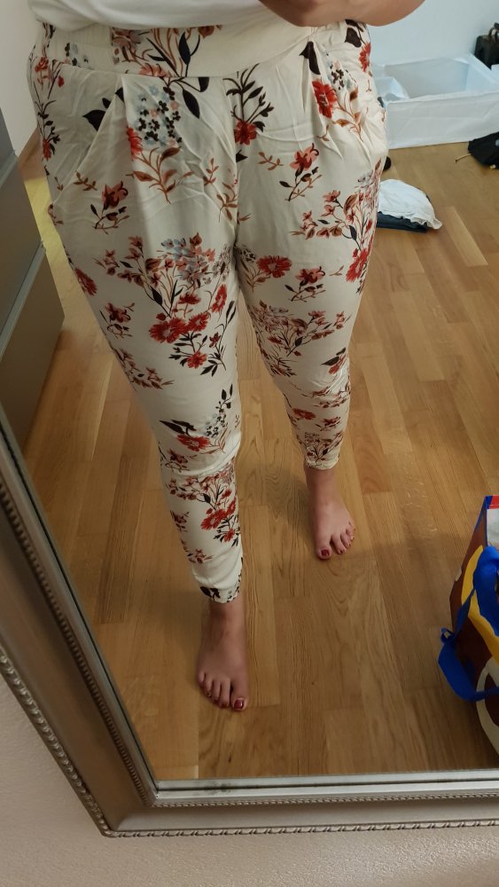 Luftige Hose im Blumenmuster