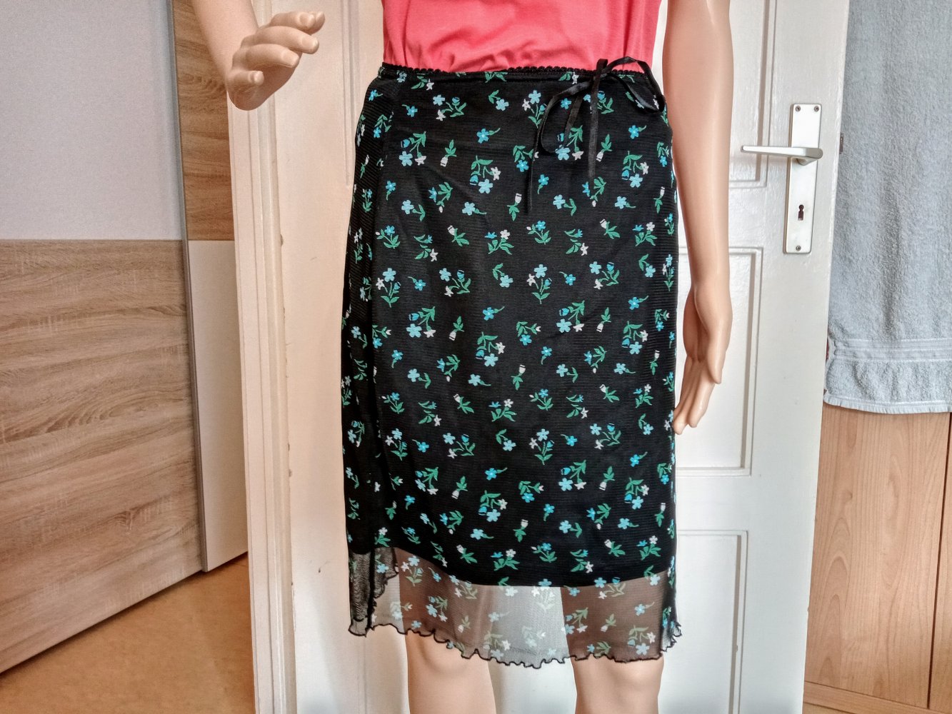 Sehr schöner leichter Rock in von Modern Woman 