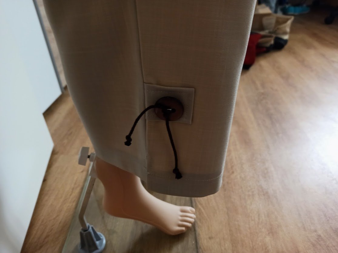 Schöne leichte Hose in Farbe Creme