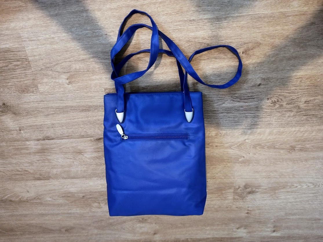 Schöne Tasche in farbe Lila