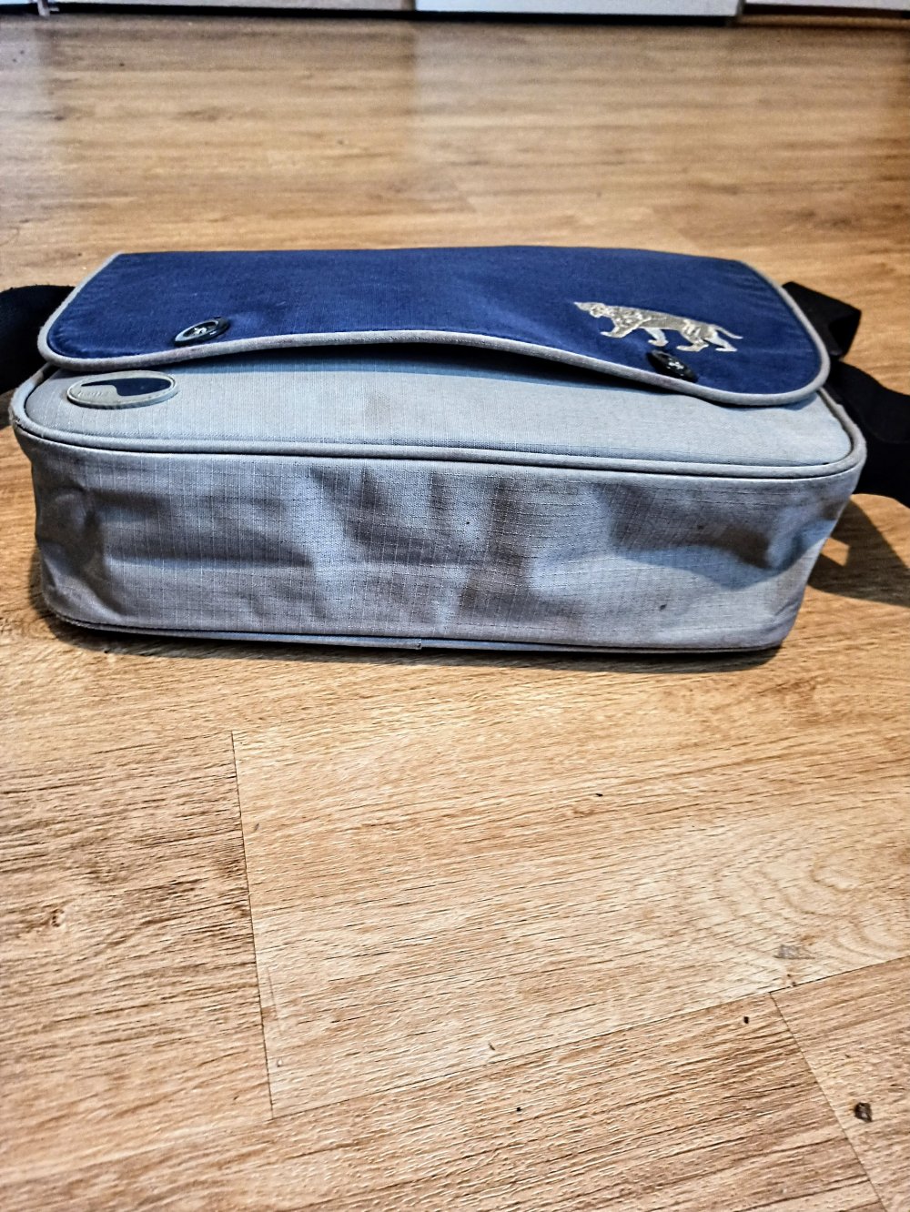 Schöne Tasche in marienblau
