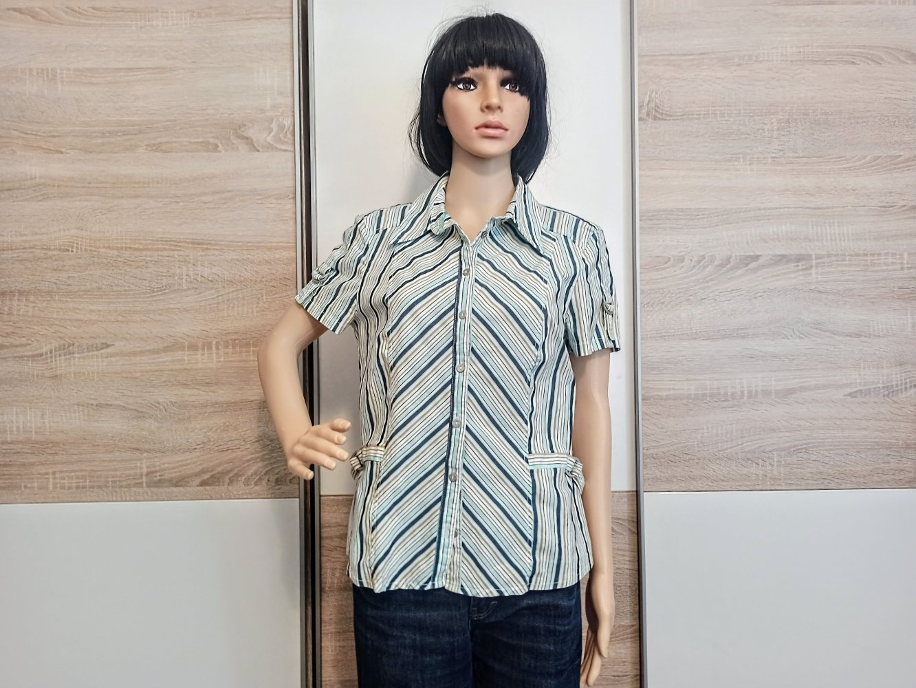 Schöne gestreifte Bluse in blau/marienblau/grün/weiß von Bonita