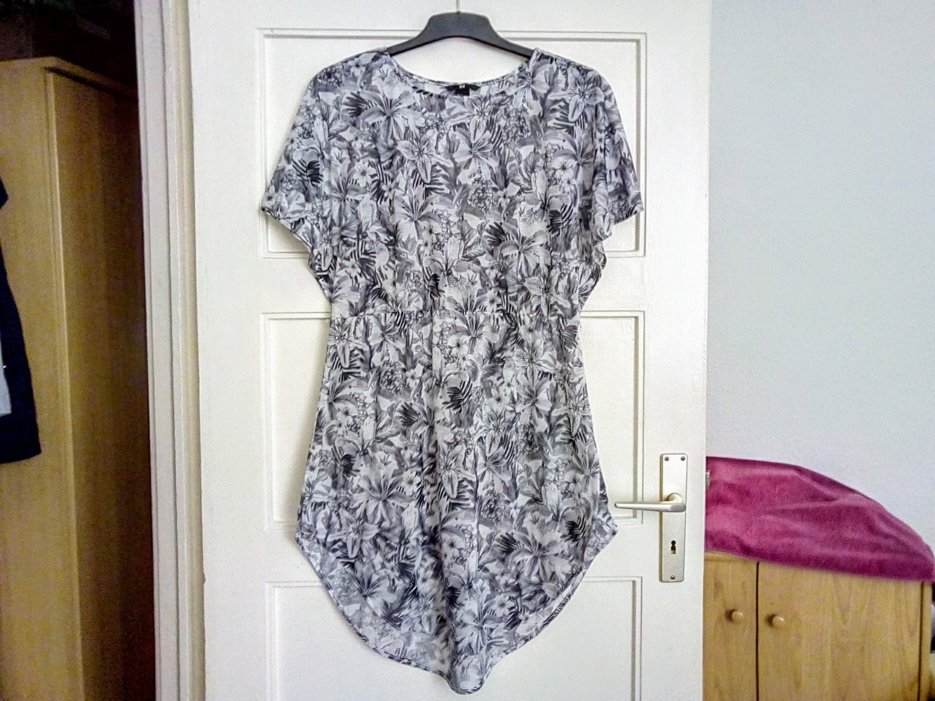 Sehr schönes Blümchen Kleid