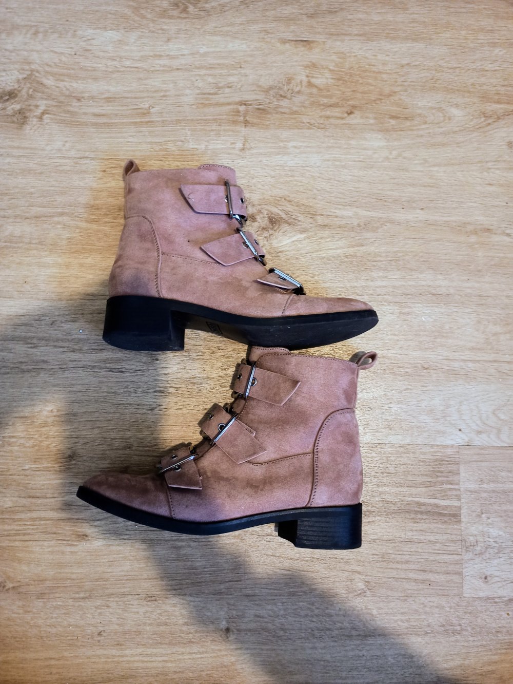 Tolle Stiefeletten in Rosa von Only