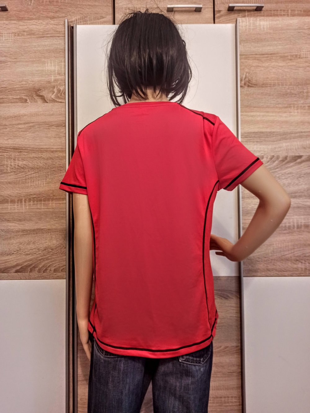 Schönes T-Shirt in rot von Crivit