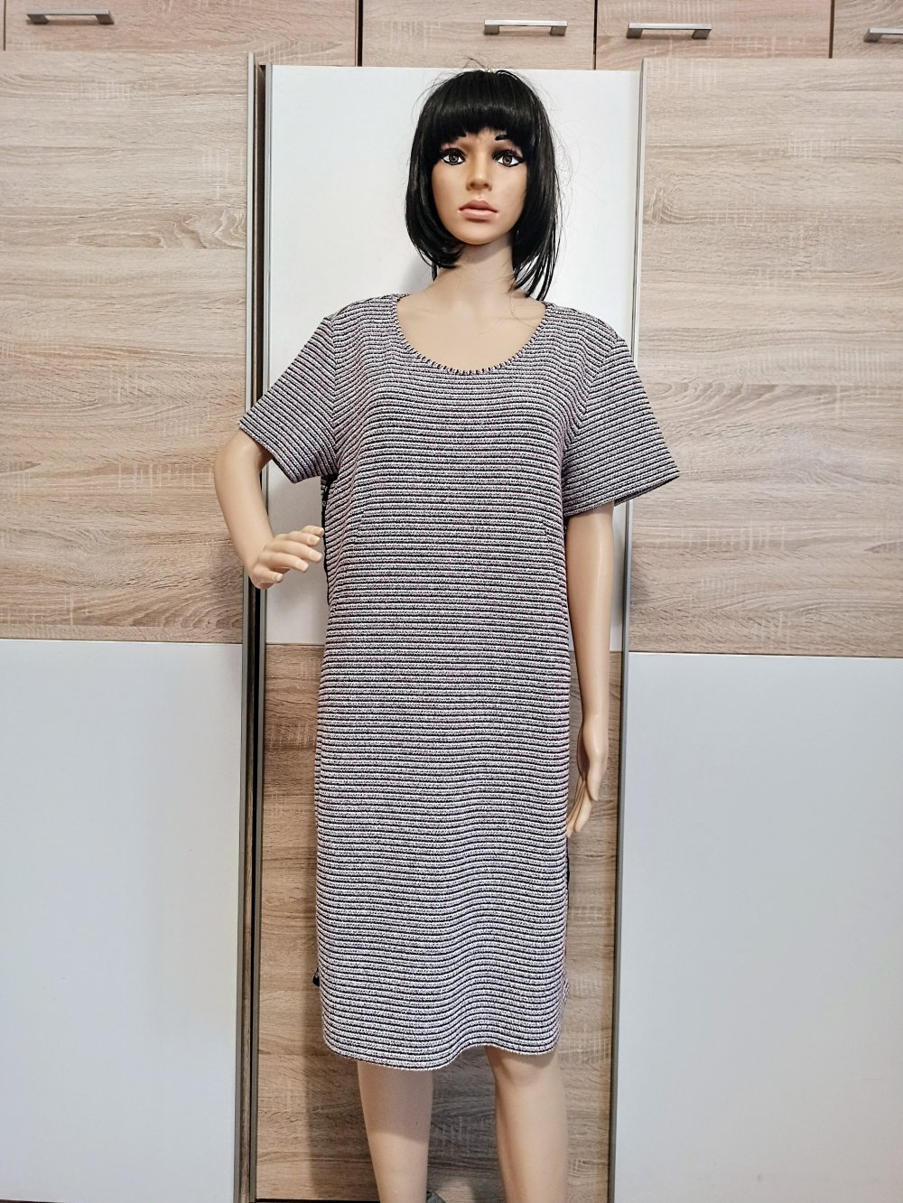 Schönes Kleid mit Lila Streifen von Taifun