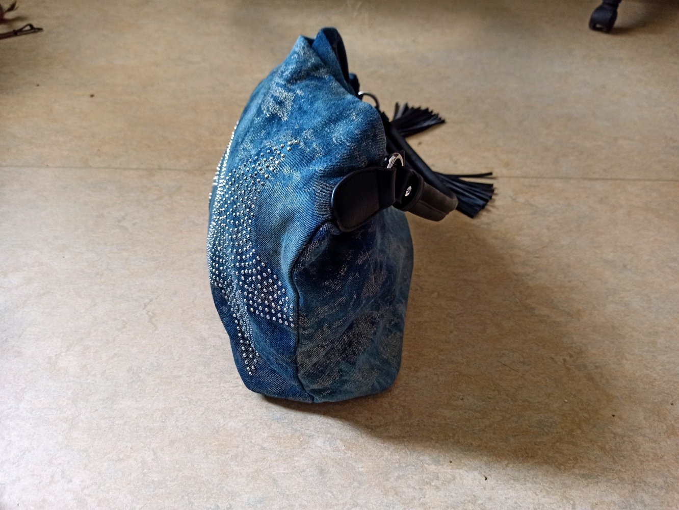 Schöne Damen Tasche von style Breker mit Sterne aus Straps Steinen 