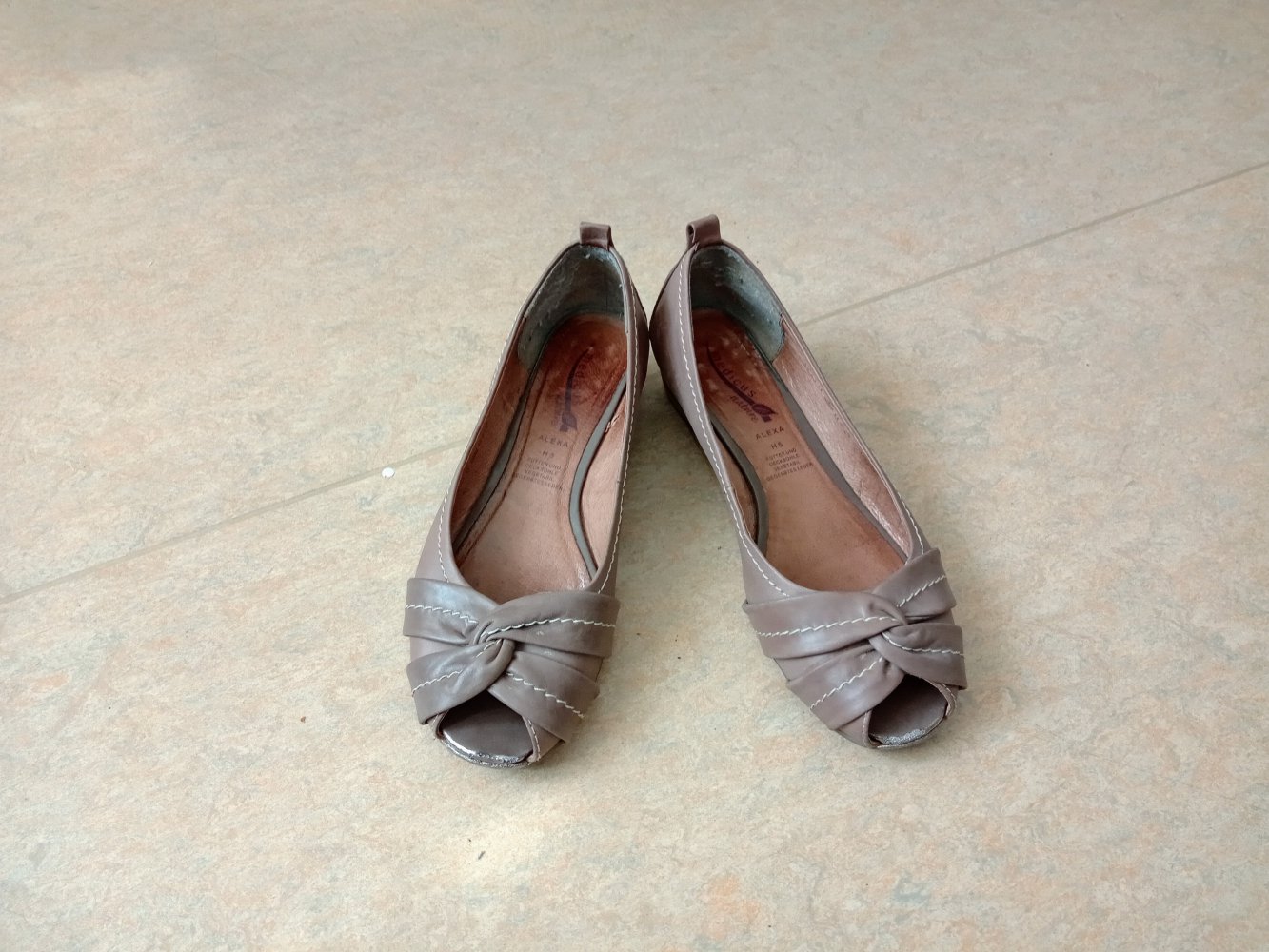 Tolle Damen Echtleder Schuhe von medicus