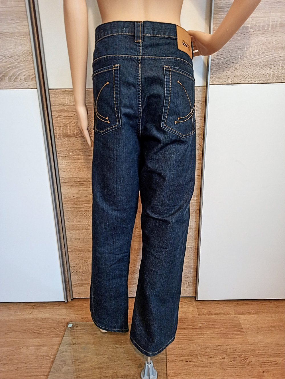 Schöne Jeanshose in marienblau von Identic Denim