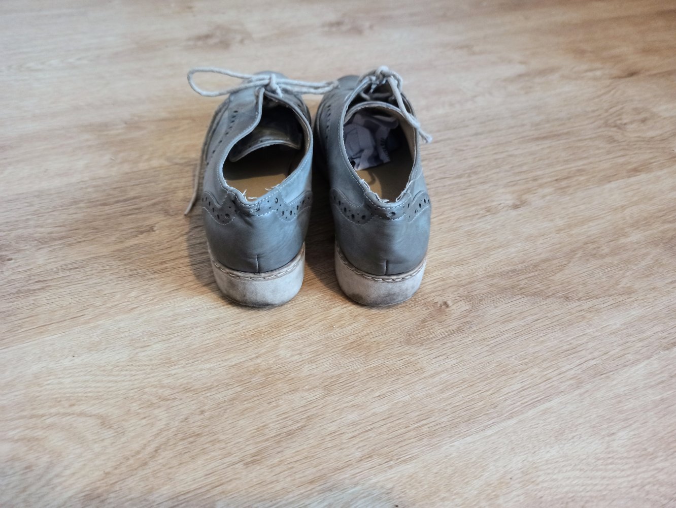 Tolle Leder-Schuhe von Graceland in grau