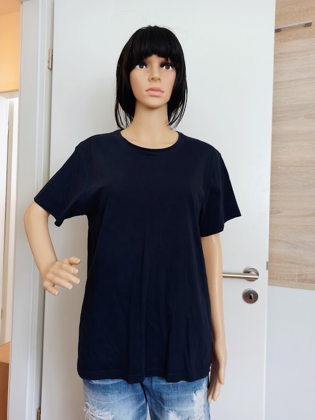 Sehr schönes T-Shirt von Identic in blau