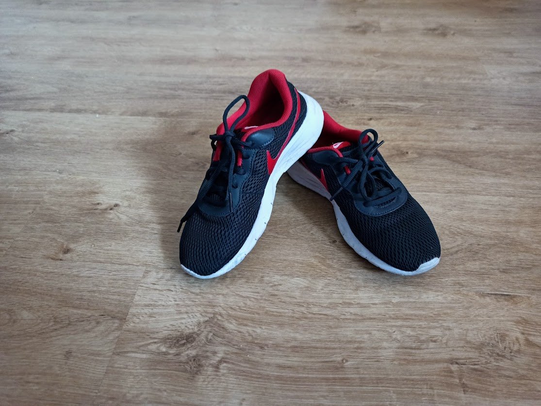 Sehr schöne Sneakers von NIKE 