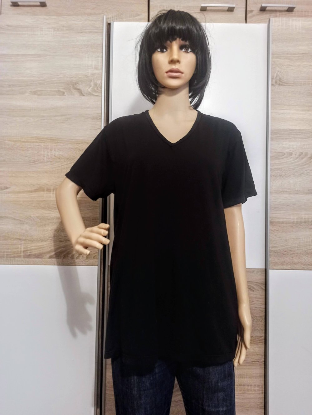 Schönes T-Shirt in schwarz von Uni Qlo