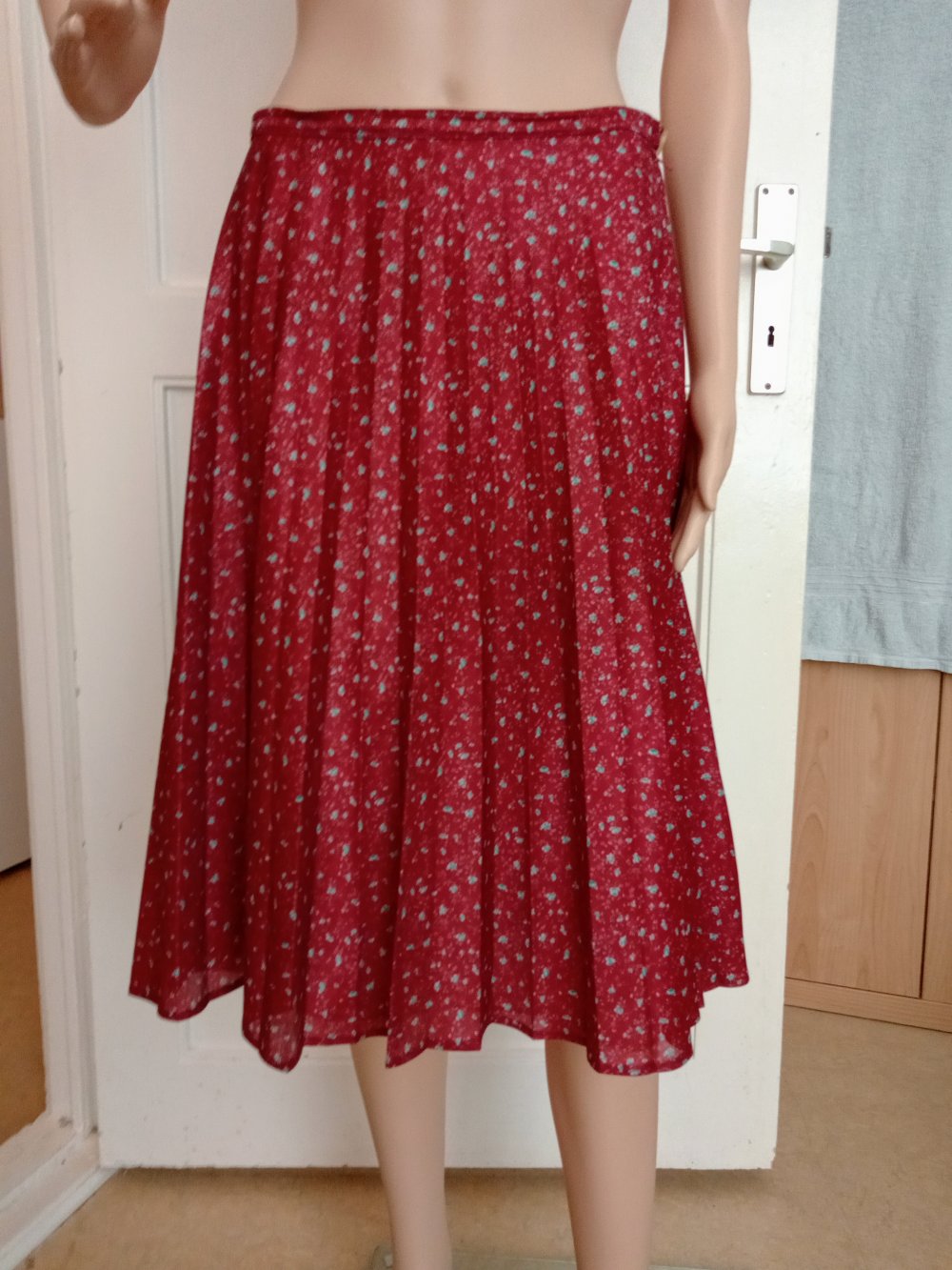 Schöner Plissee Rock 