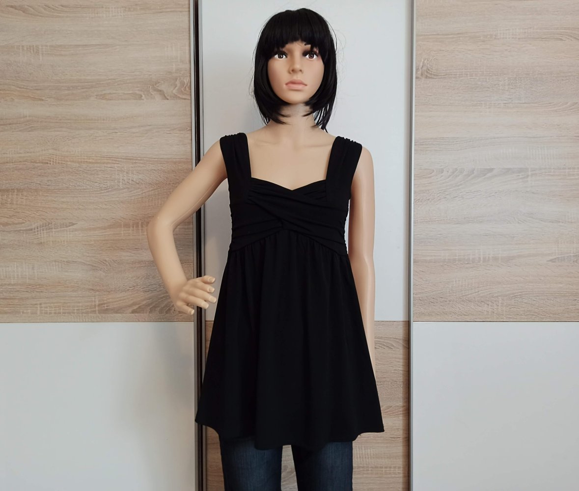 Sehr schöner Top in schwarz von Clockhause