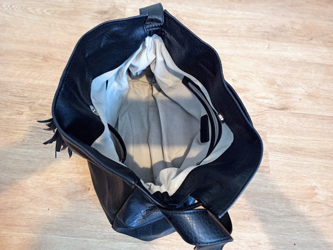Schöne Tasche in schwarz von Mark Adam