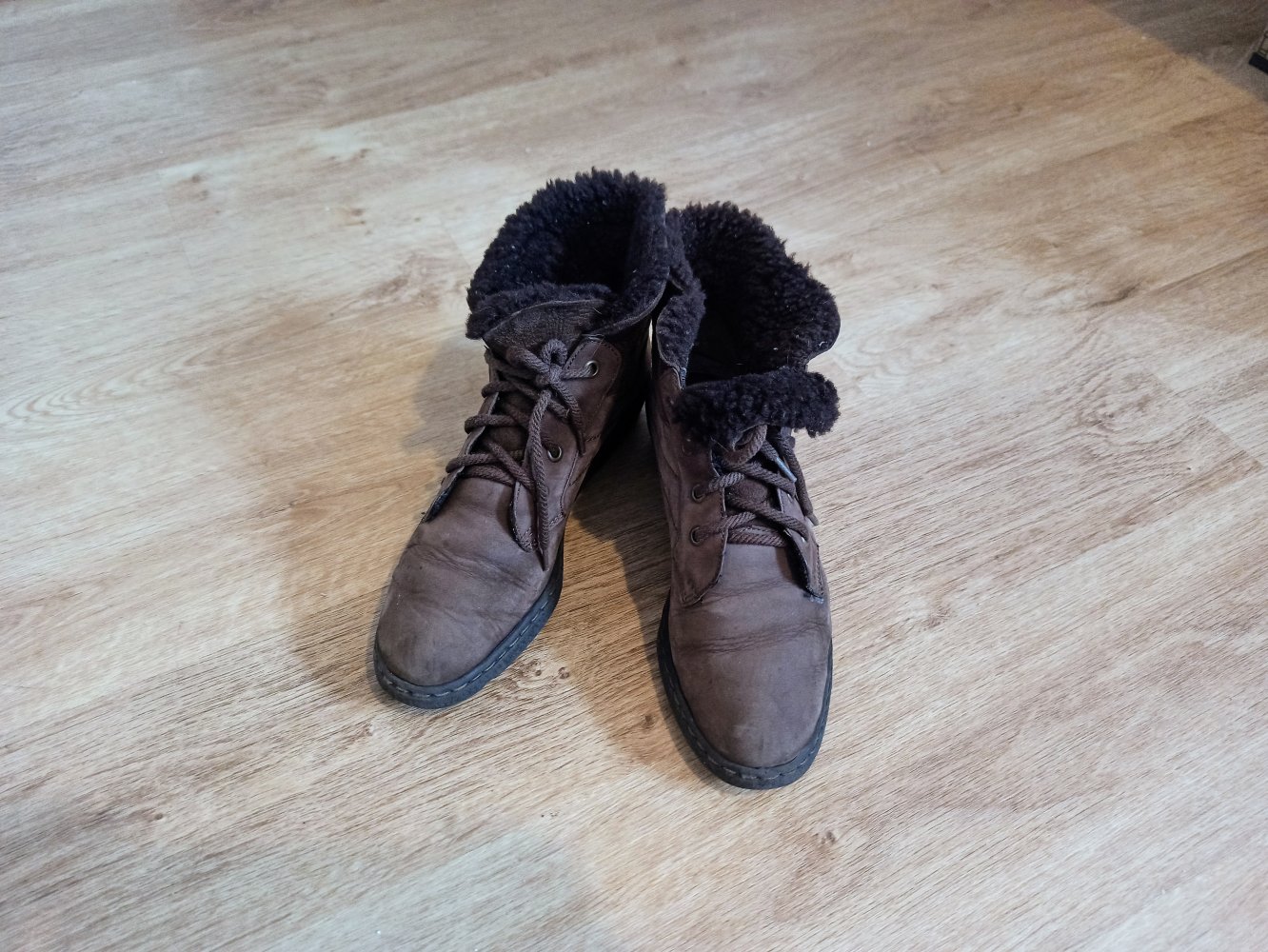 Tolle Wild-Leder-Stiefeletten in braun