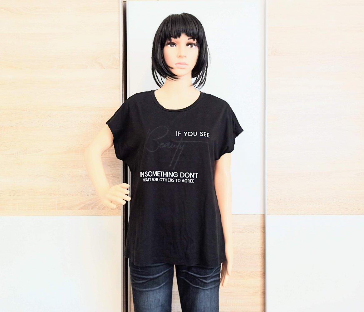 Sehr schönes T-Shirt in schwarz