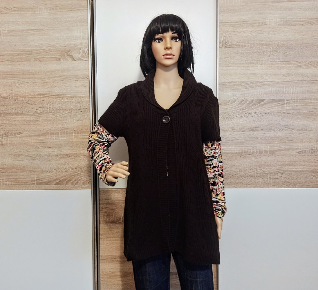 Schöne Strick-Weste in braun Cavenline 