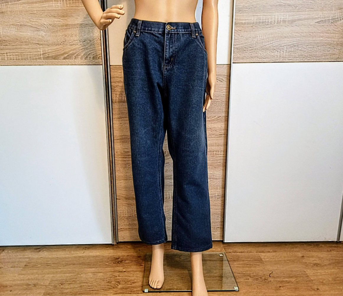 Schöne Jeanshose in marienblau von Identic