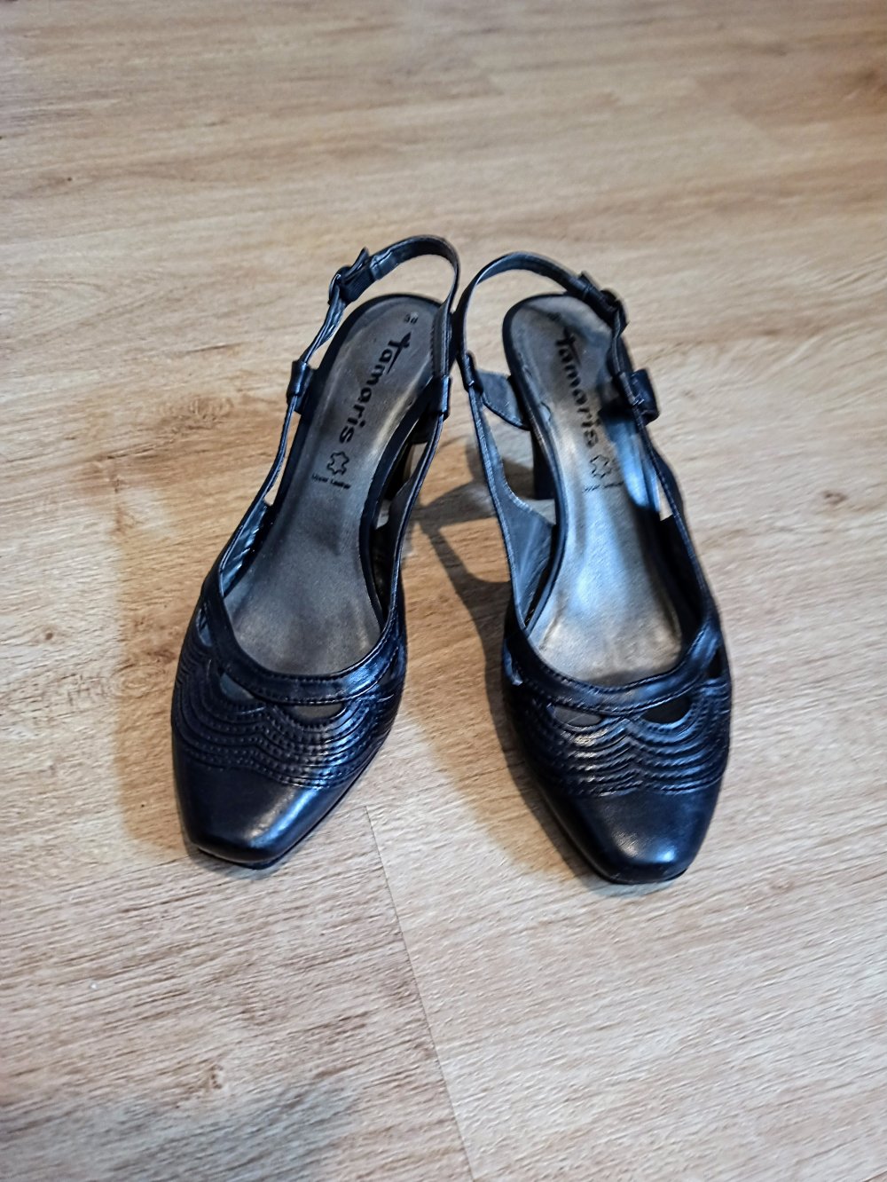 Tolle Damen-Schuhe in schwarz von Tamaris 