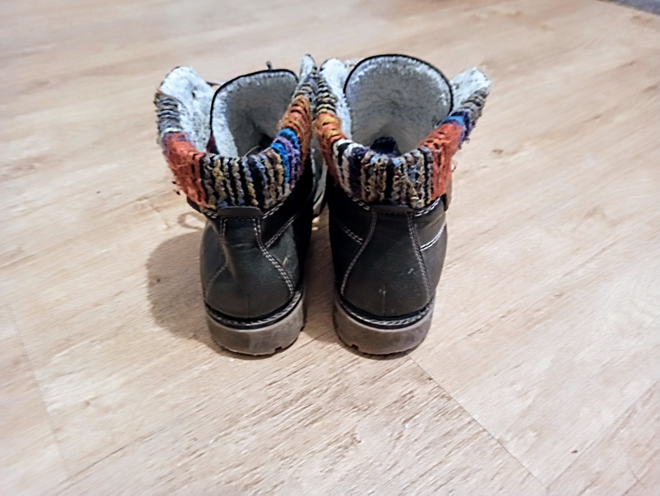 Tolle Boots in dunklem grün von Rieker