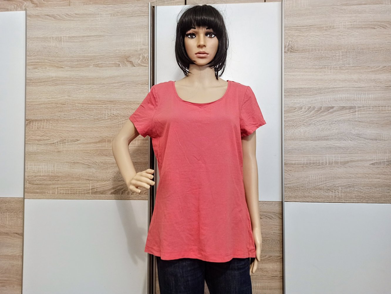 Schönes T-Shirt in korallenrot von C&A