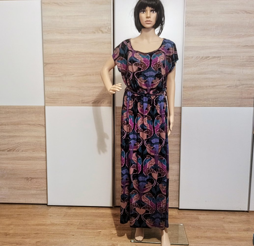 Schönes buntes Kleid in lila/schwarz/grün/blau