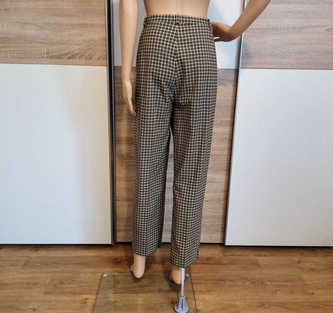 Schöne karierte Hose von Yessica