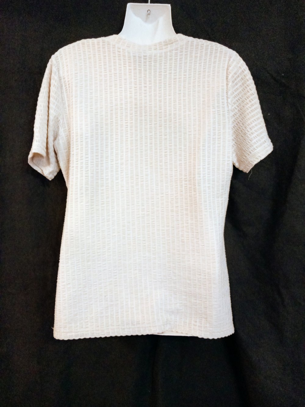 Sehr schönes T-Shirt in Farbe Beige 