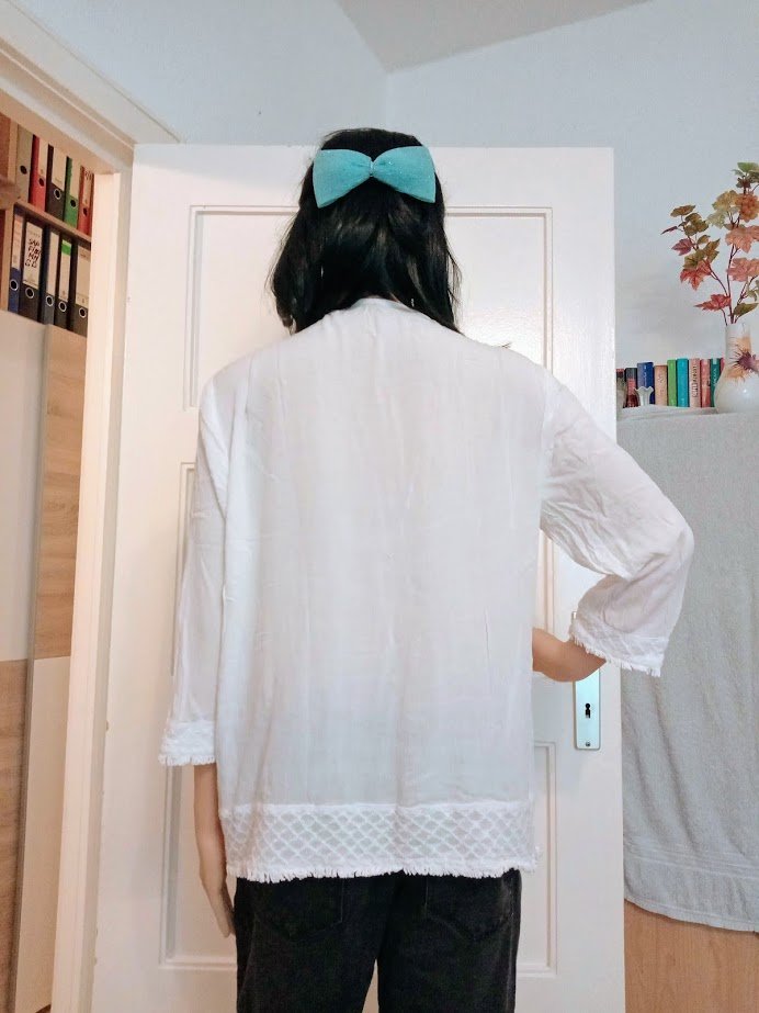 Schöne Bluse in weiß von Manguun 