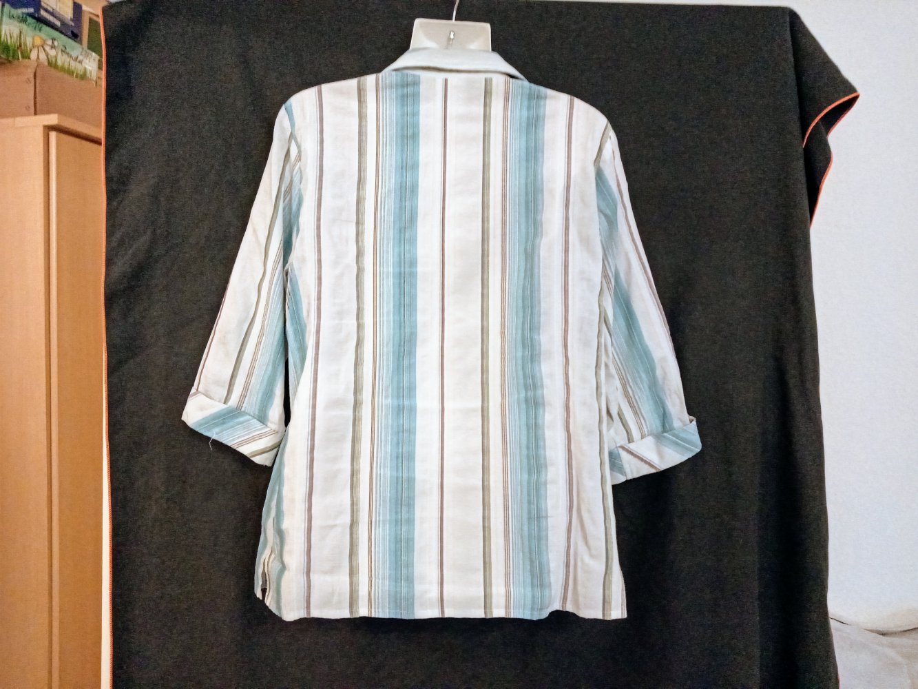 Sehr schöne gestreifte Bluse 